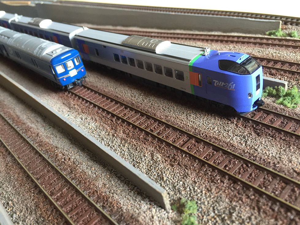 キハ261系1000番台が入線です。 TOMIX 98952 限定 | NGaugeJP - 横濱