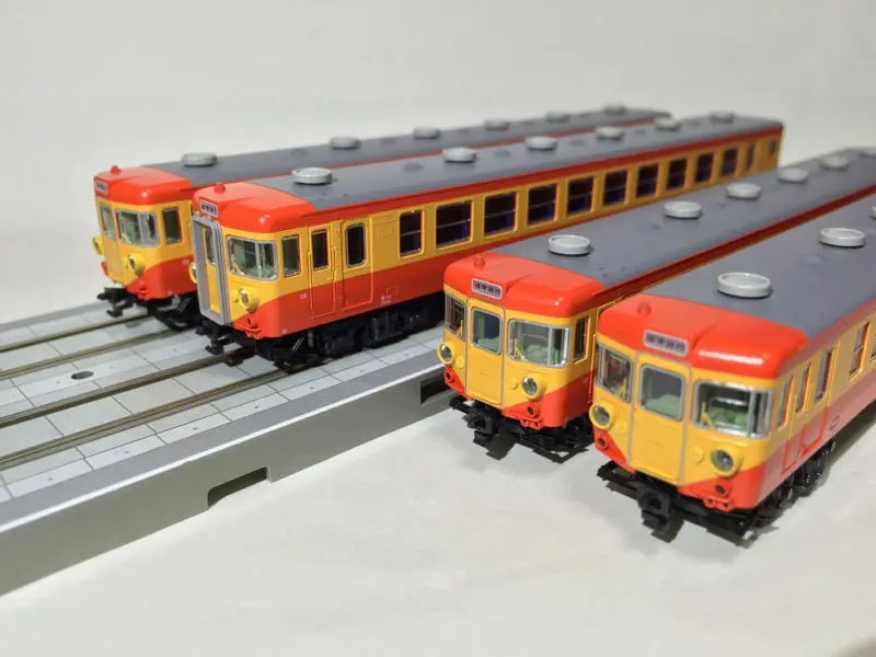 155系「ひので・きぼう」が入線しました。KATO 10-1299 / 10-1300