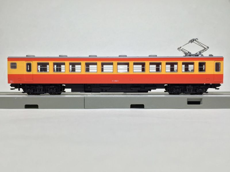 155系「ひので・きぼう」が入線しました。KATO 10-1299 / 10-1300