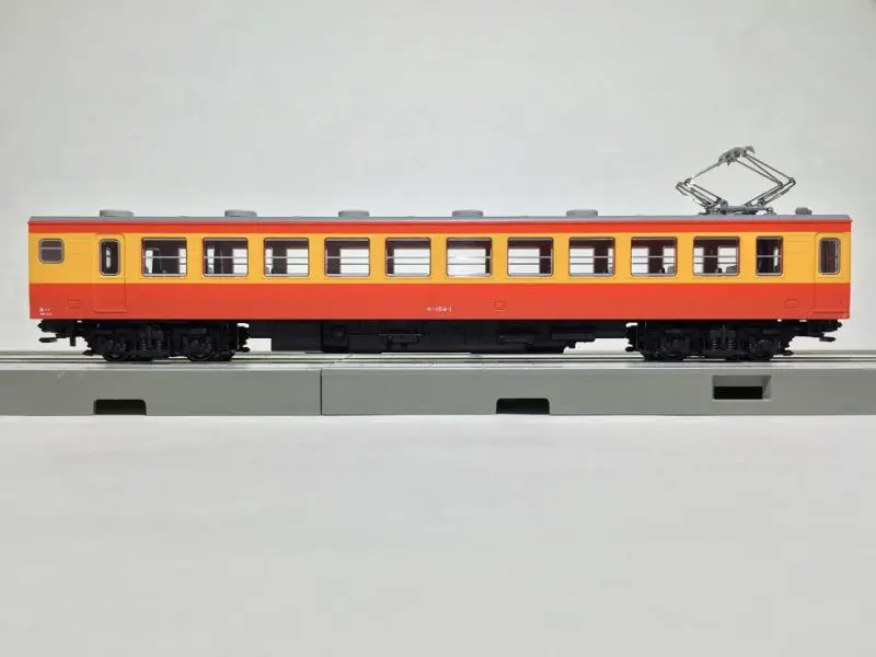 155系「ひので・きぼう」が入線しました。KATO 10-1299 / 10-1300