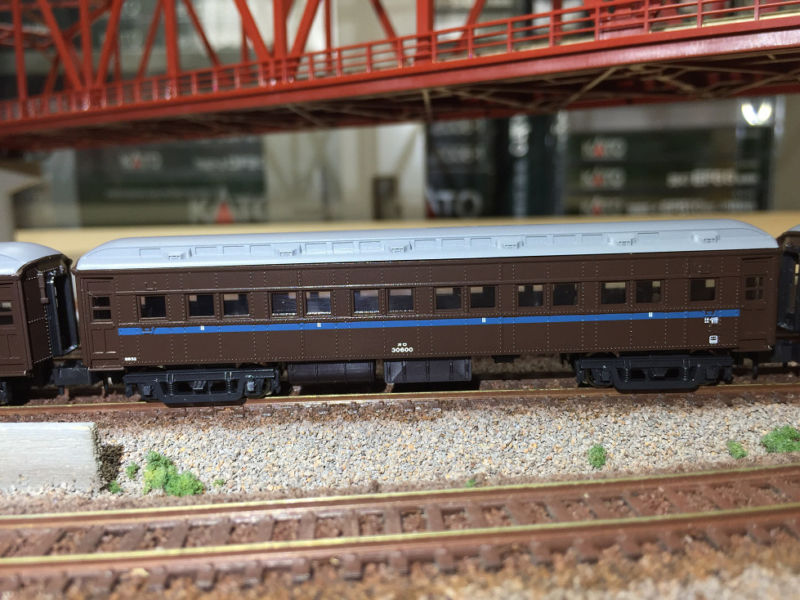 KATO 10-1344 オハ32000形 入線です | NGaugeJP - 横濱模型 | 鉄道模型