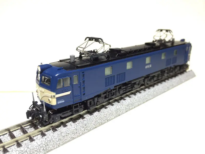 EF58 後期型 小窓Hゴムを弄る。その3 宇都宮の114号機への素人ちょっ