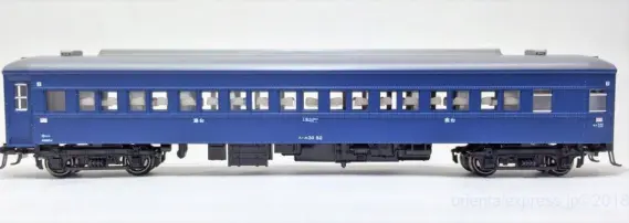 寝台急行「音戸」8両基本セット が入線です。KATO 10-1348 特別企画品