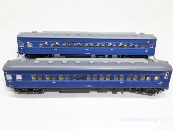 寝台急行「音戸」8両基本セット が入線です。KATO 10-1348 特別企画品