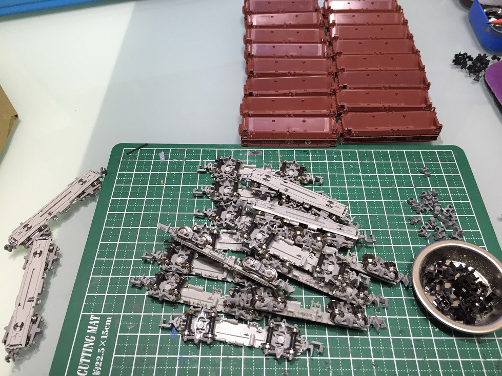 丸栄限定のホキ2000 矢橋工業8両セットとホキ9500 矢橋工業を弄る