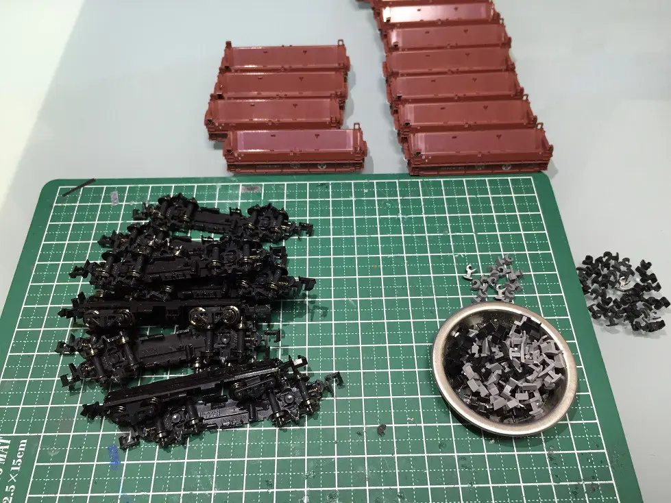 丸栄限定のホキ2000 矢橋工業8両セットとホキ9500 矢橋工業を弄る