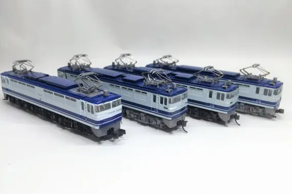 TOMIX 9193 JR EF65-105号機 ユーロライナー色 限定品 EF65 105号機 ユーロライナー色 やっぱり入線です。TOMIX 9193 ｜ 製品