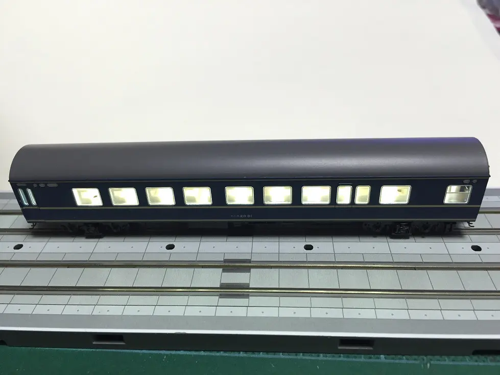 20系寝台客車「北星」を弄る。その9 ナハネ20の室内灯 KATO 10-366