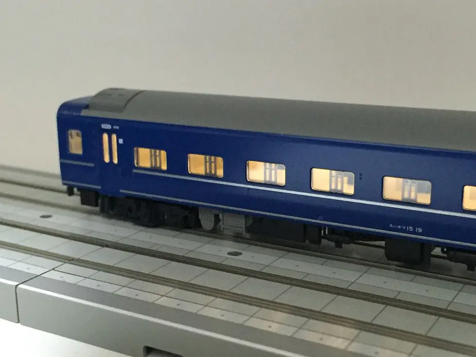 KATO 14系15形 「あかつき」 ブルートレイン 入線です。10-1360/10