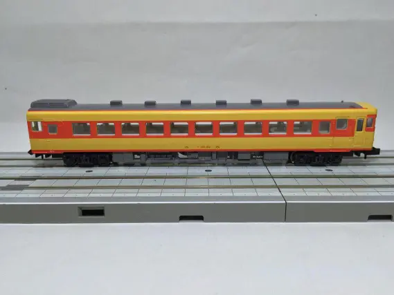 キハ58系 修学旅行色 入線です。 KATO 10-464 | NGaugeJP - 横濱模型
