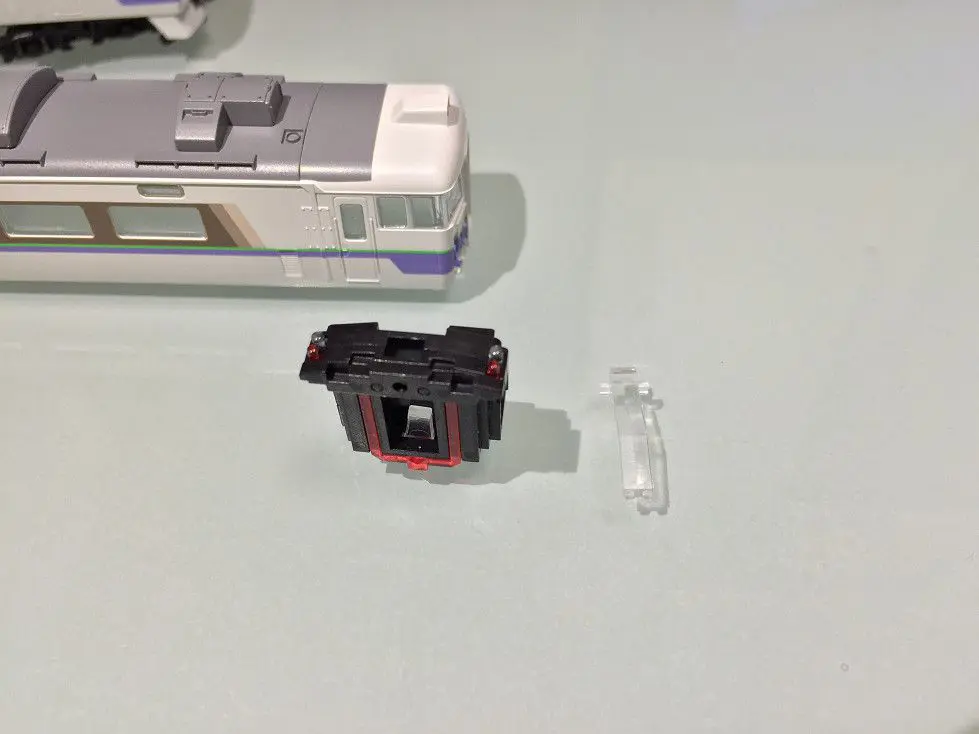 キハ183系オホーツクのヘッドライト弄る ｜ 製品情報｜製品検索｜鉄道
