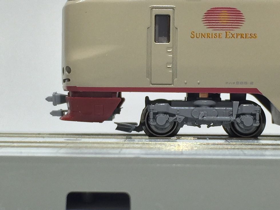 285系0番台サンライズエクスプレスを弄る。その2 スノープロウ KATO