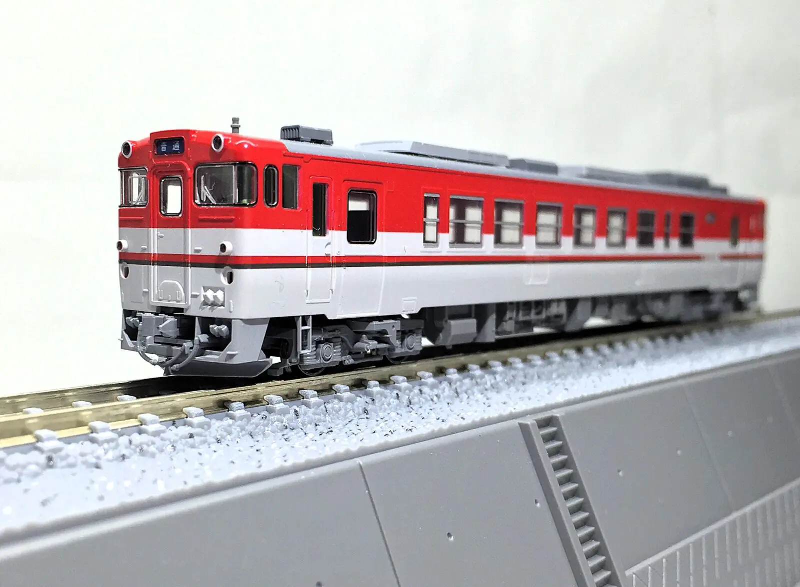 キハ40新潟色・青・キハ48只見縁結びセット 入線です。TOMIX