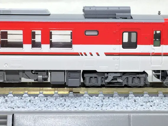 キハ40 500番代 新潟色・赤 が入線です。 TOMIX 8475 | NGaugeJP