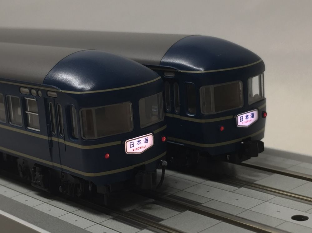KATO 20系「日本海」を弄る。その4 ナハネフ20のテールマークを常点灯