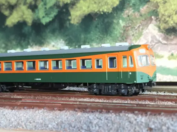 80系300番台 飯田線 入線です。KATO 10-1384/1385 鉄は熱いうちに報告