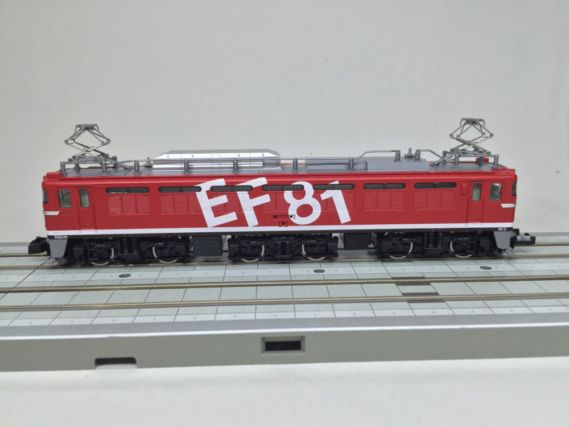 TOMIX 9172 EF81 95号機 レインボー塗装B