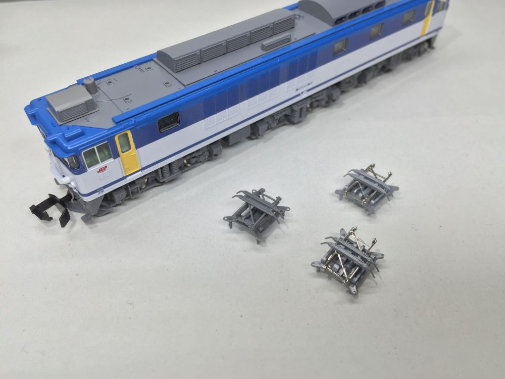 EF64-1009,1015 JR貨物更新車 入線！TOMIX 98960 限定 | NGaugeJP