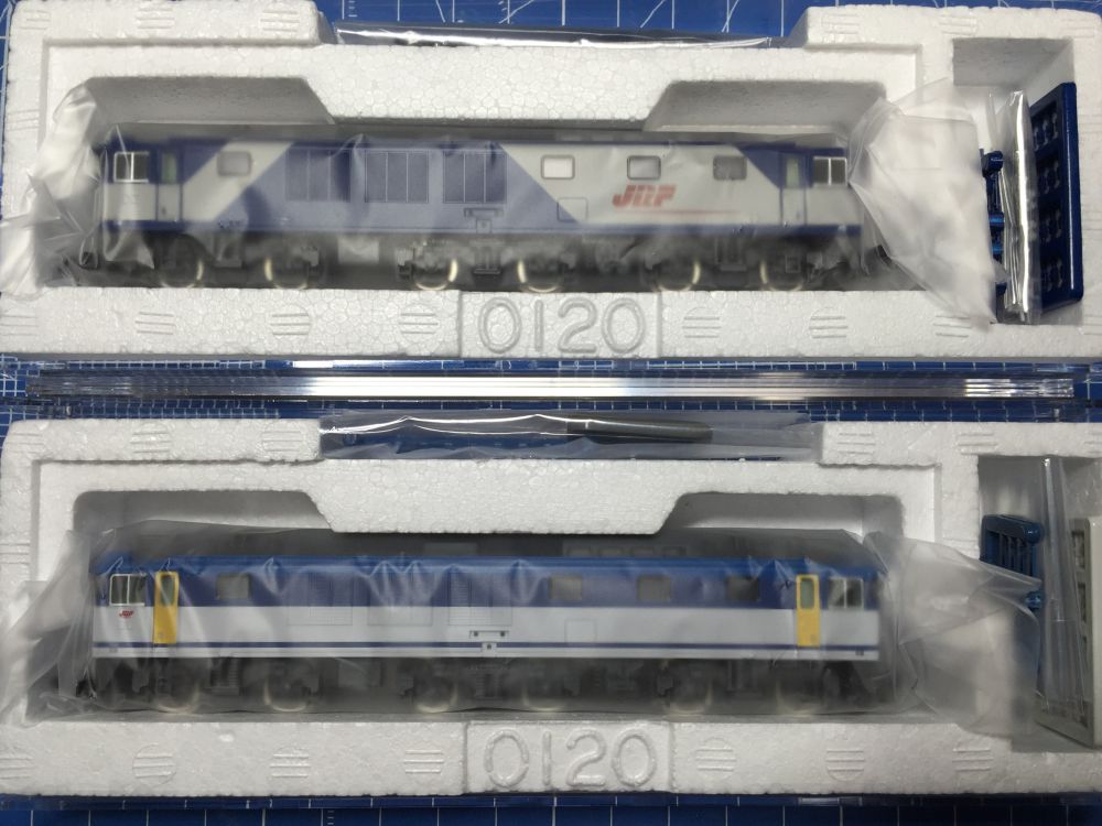 EF64-1009,1015 JR貨物更新車 入線！TOMIX 98960 限定 | NGaugeJP