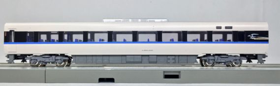 683系「サンダーバード」リニューアル車 入線(^^♪ KATO 10-1391/10