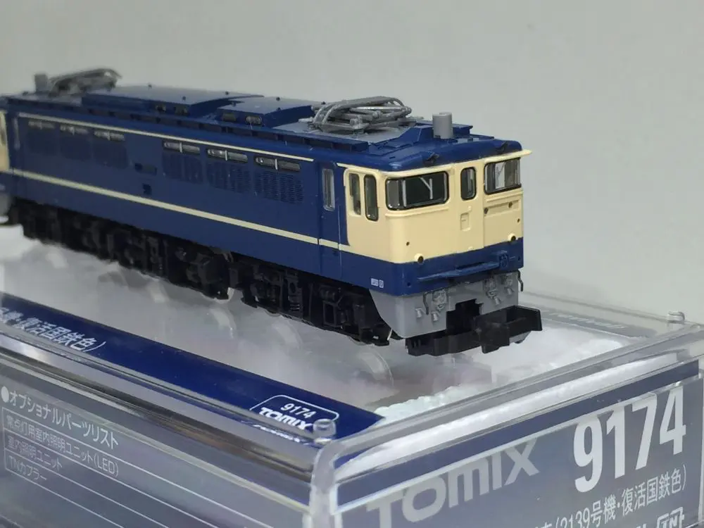 EF65 2139号機 赤プレ原色が入線です。TOMIX 9174 | NGaugeJP - 横濱