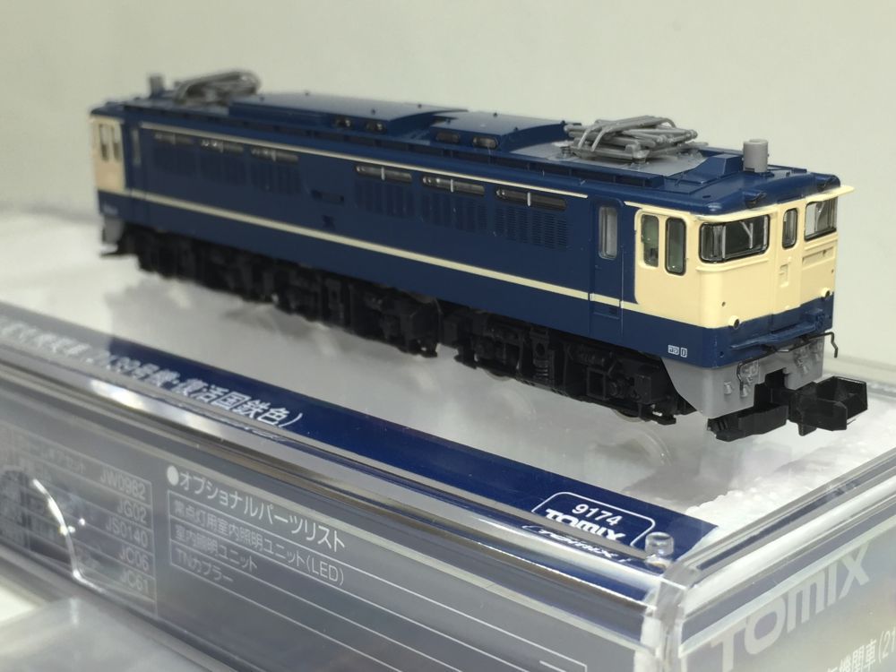 EF65 2139号機 赤プレ原色が入線です。TOMIX 9174 | NGaugeJP - 横濱