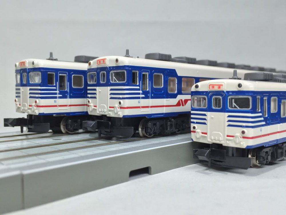 キハ58系 急行形気動車（新潟色）入線です。KATO 10-357 ｜ 製品情報