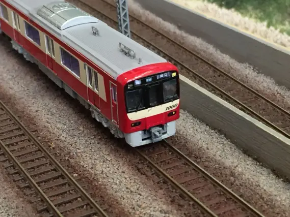 京急 新1000形 1800番台 1801編成を弄る。その5 KATOのASSYで走行化