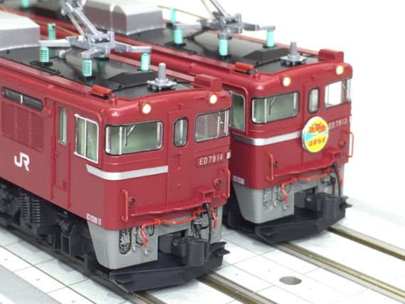 ED79シングルアームパンタ 入線 KATO 3076-1