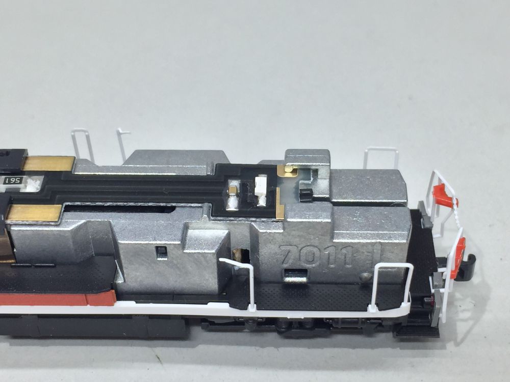 7011-1_de10-4.jpg