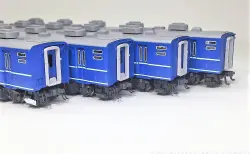 12系お座敷客車 (くつろぎ・新塗装) を弄る。その1 TOMIX 92738