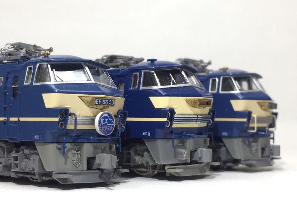 EF66 後期 特急牽引機・灰台車 入線です。（弄る）TOMIX 9178 ｜ 製品