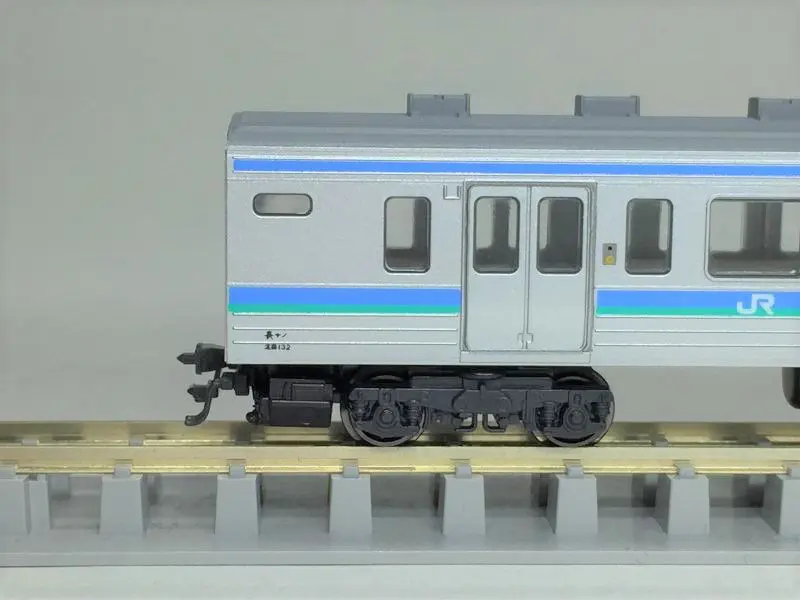211系2000番台 長野色 入線です。KATO 10-1425 6両セット ｜ 製品情報