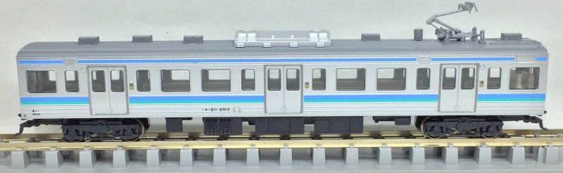 211系2000番台 長野色 入線です。KATO 10-1425 6両セット ｜ 製品情報