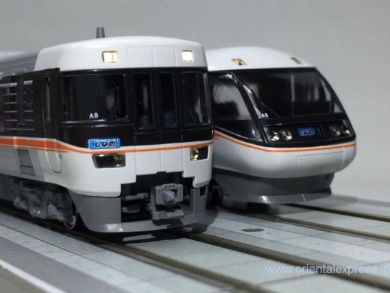 KATOの383系「ワイドビューしなの」が入線！ 10-558 / 10-559 / 10-560