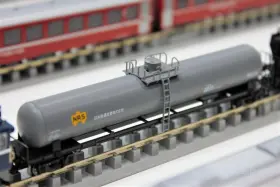 発売日速報】KATO 9月27日 ED62,ホキ5700 秩父セメント 2両入