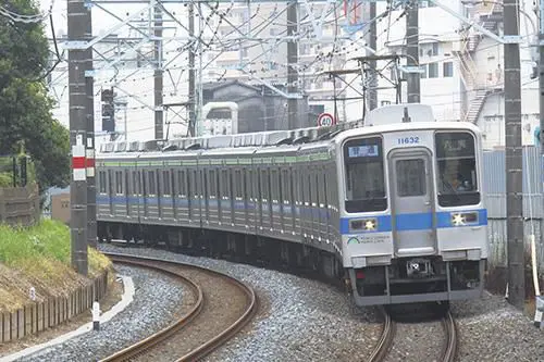 JR飯山線 キハ110系200番代 リバイルカラー グリーンマックス JR東日本 キハ110 200番代 飯山線の四季ラッピング – 新製品紹介