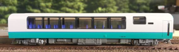 251系「スーパービュー踊り子 」新塗装（SVO) 入線です。KATO 10-1411