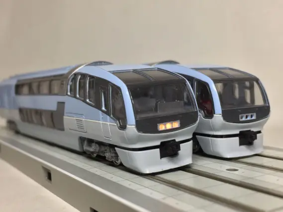 リ*ス様 訳ありKATO 10-177 + 10-178 251系スーパービュー 251系「スーパービュー踊り子」登場時色を弄る。その1 KATO10-177