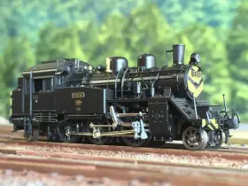 C12-67号機 ゼブラ塗装が入線です。 KATO 2022-1 KATO京都駅店特
