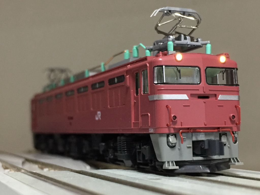 EF81 一般色 敦賀運転派出 ローピンが入線です。KATO 3066-3 ｜ 製品