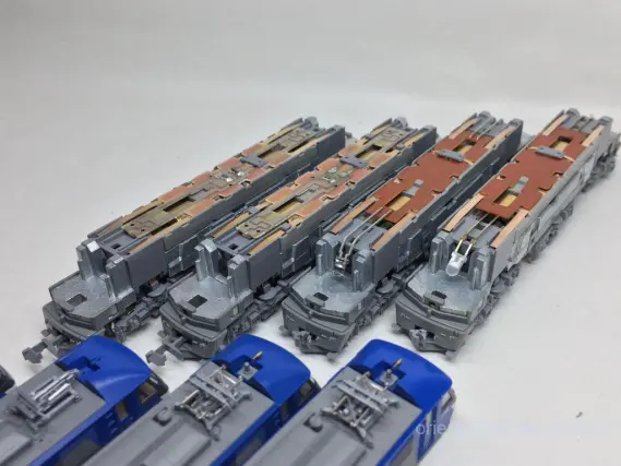 KATO 新 EF210-100番台シングルアームパンタグラフ 入線です。3034-4
