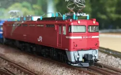 EF200 登場時を弄る。その1 EF200-901に KATO 3036-2