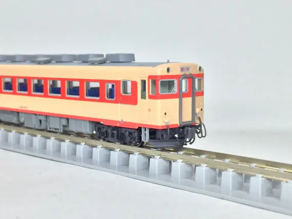 KATO キハ58系 4両セットを弄る。その1 スノープロウ？ 10-1464