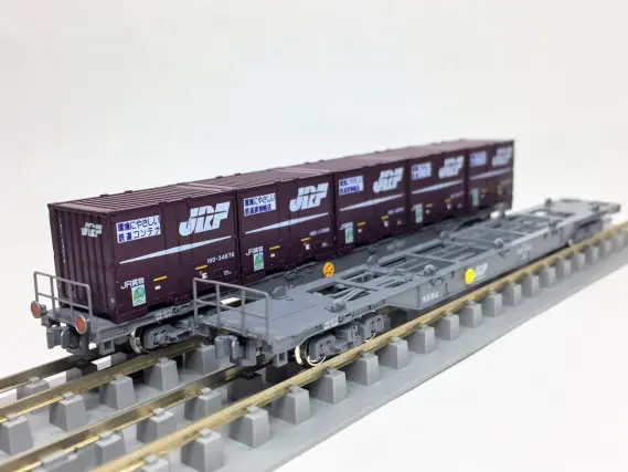 KATO コキ106 コンテナ無積載 2両セットの入線です。10-1478 ｜ 製品