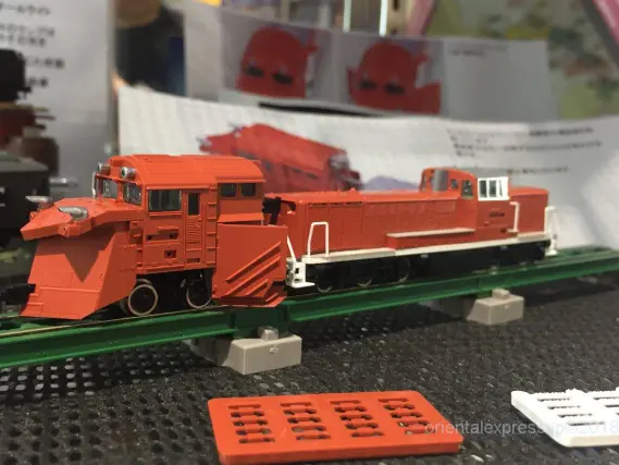 EF81 97号機 北斗星色が入線しました。それと35系4000番台やまぐち号試