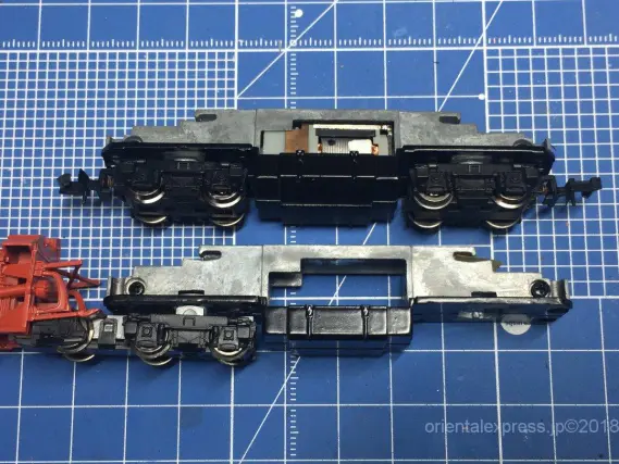 DD14 333・334 標準色・重連セットを弄る。その1 分離 MICROACE A8162
