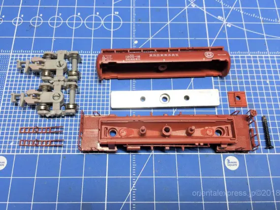 東邦亜鉛のタキ1200が入線しました。ポポンデッタ 7501 12両セット