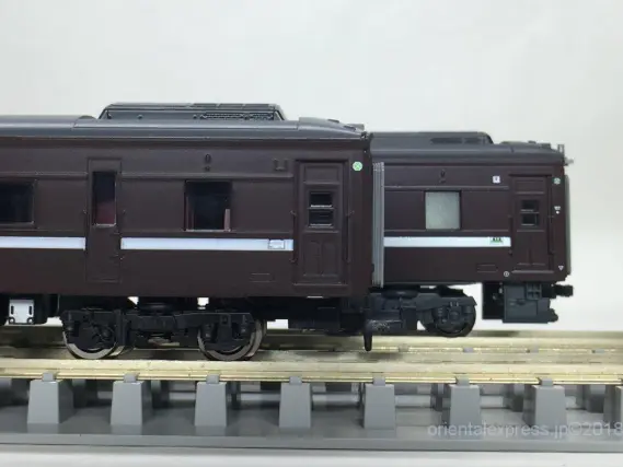 35系4000番台 SLやまぐち号セットが入線しました。その2 比較 TOMIX