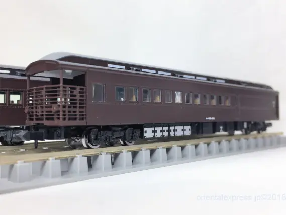 35系4000番台 SLやまぐち号セットが入線しました。その2 比較 TOMIX